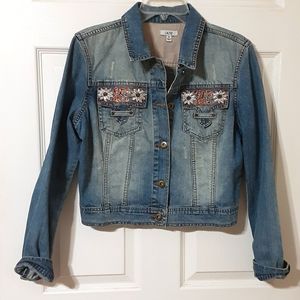 Cache distressed embroidered denim jacket size medium.